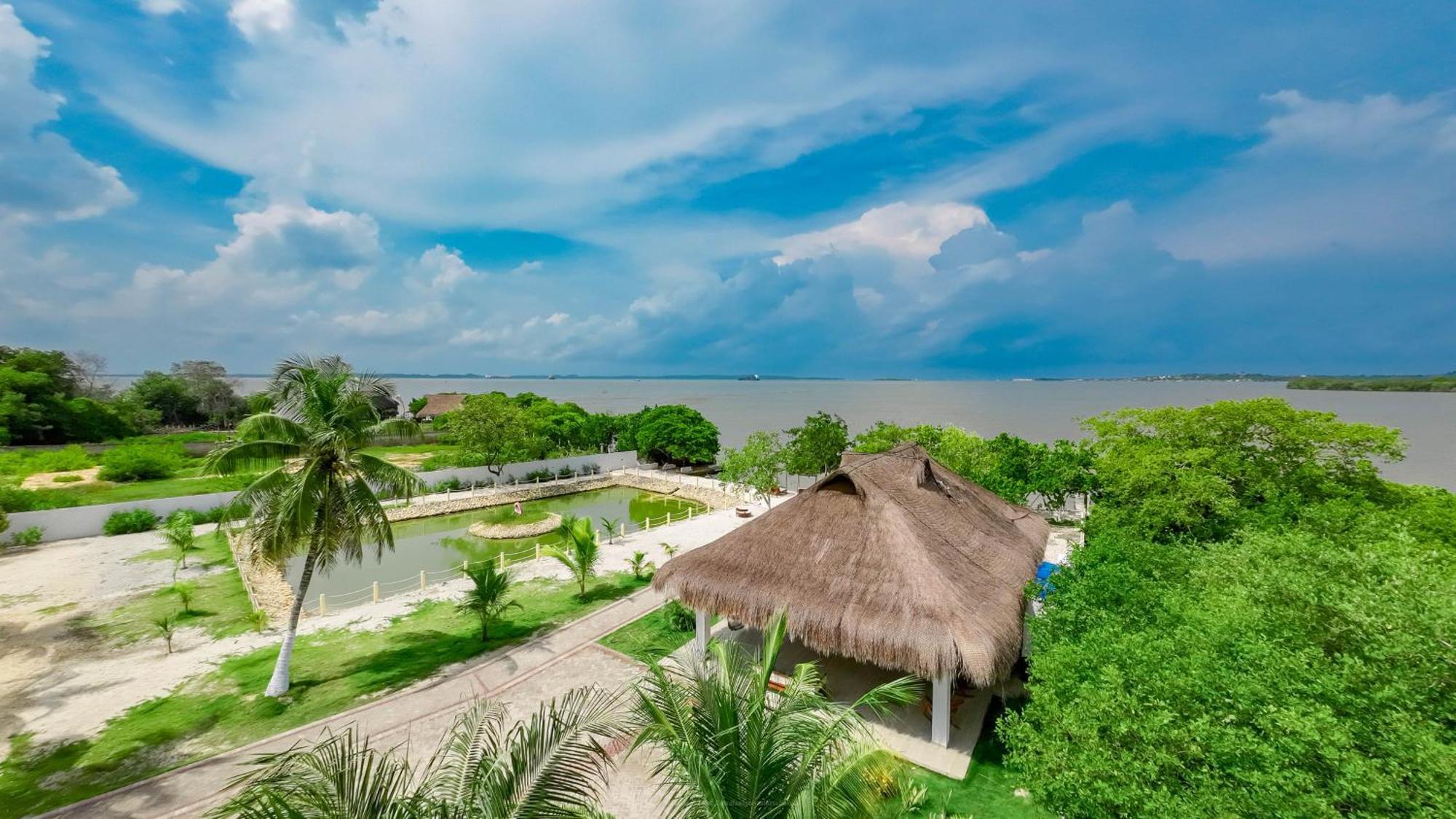 De Lujo Frente Al Mar En Tierra Bomba Holiday home *